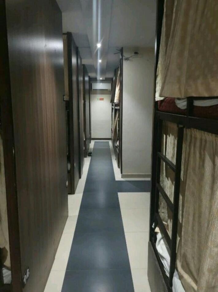 Almas Dormitory 24 Hours Aircondition Mumbai Exterior photo