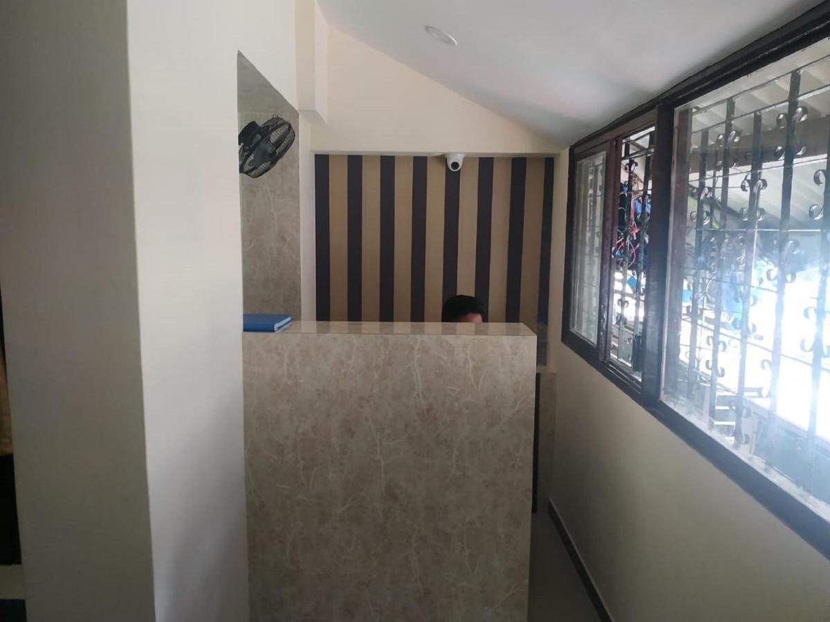 Almas Dormitory 24 Hours Aircondition Mumbai Exterior photo